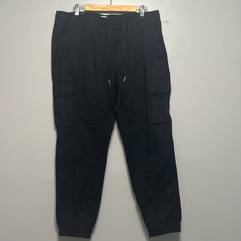 Gap black cargos new with tag